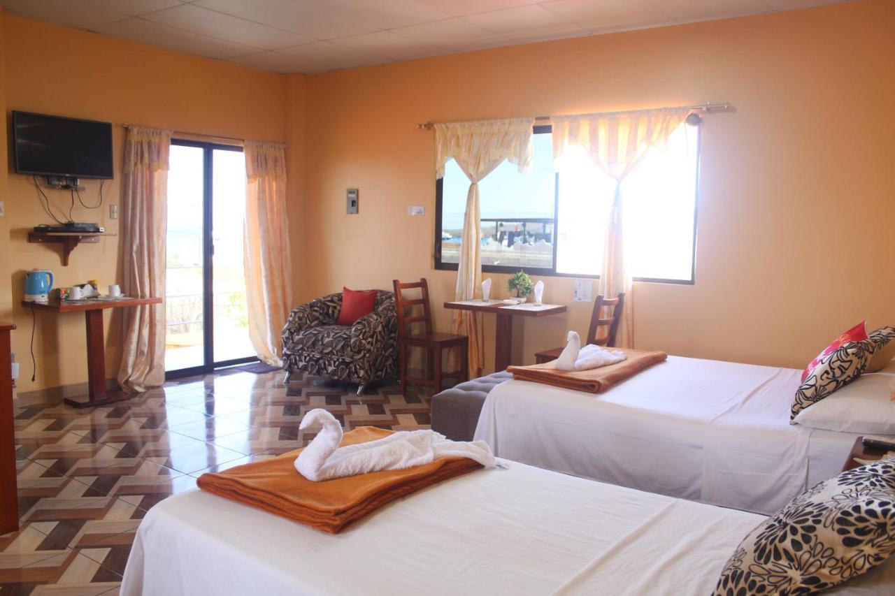 Hostal Romy Puerto Baquerizo Moreno Exteriér fotografie