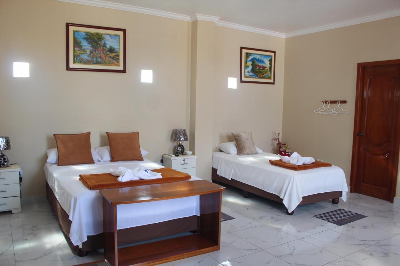 Hostal Romy Puerto Baquerizo Moreno Exteriér fotografie