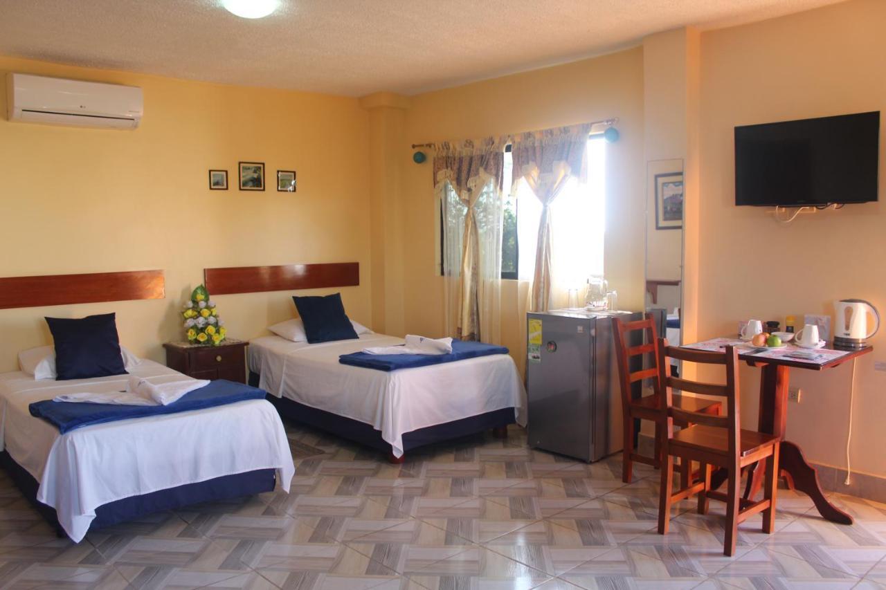 Hostal Romy Puerto Baquerizo Moreno Exteriér fotografie